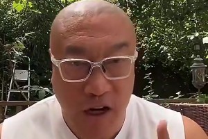 身体素质可以！王俊杰此前训练即兴来了个180单手劈扣
